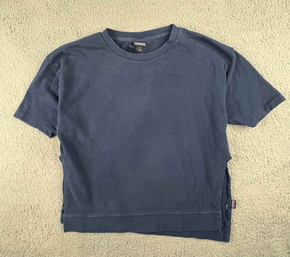 Patagonia Pullover Cropped T-Shirt Men Size Medium Blue Short Sleeves Crew-Neck